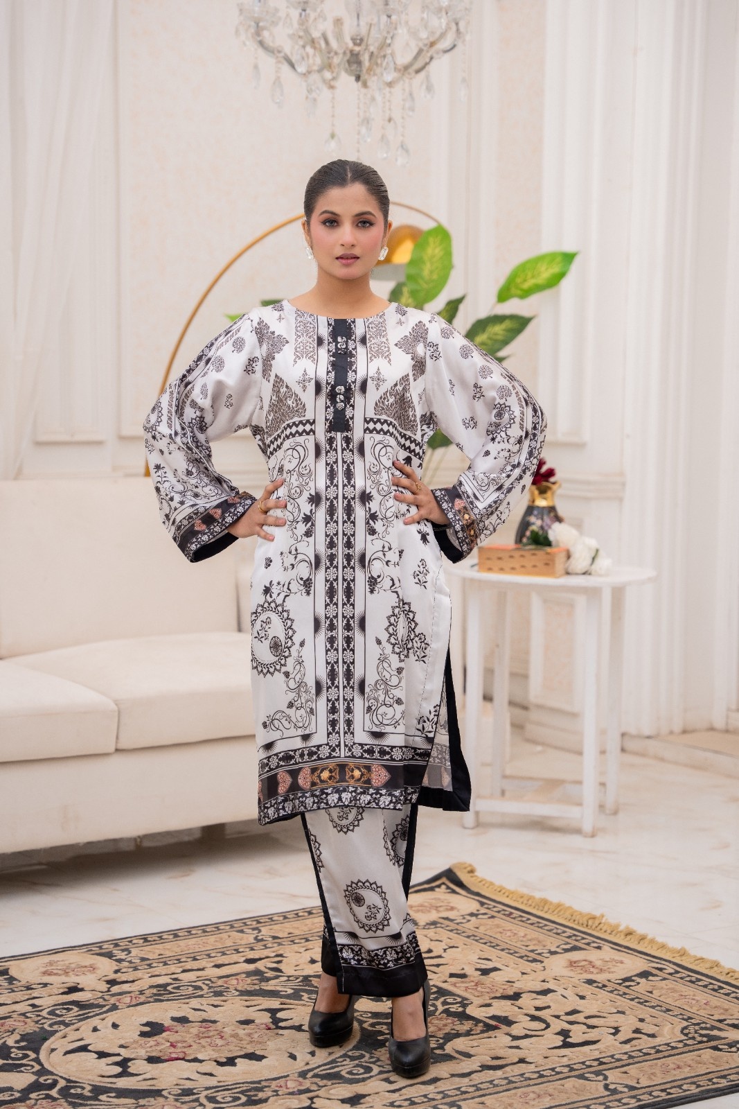 Noir Elegance Silk 2-Piece - Image 3