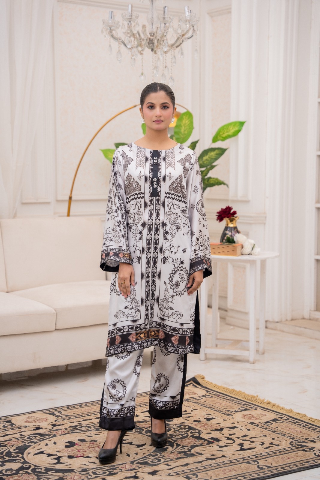 Noir Elegance Silk 2-Piece - Image 4